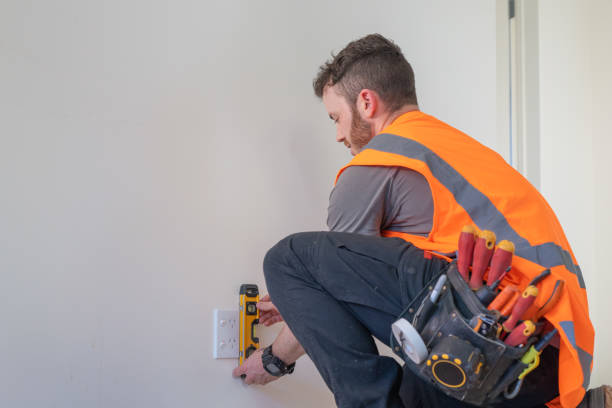 Best Licensed Electrician  in Saybrook Manor, CT